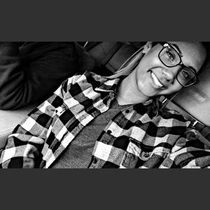 Meet your Posher, Nicole